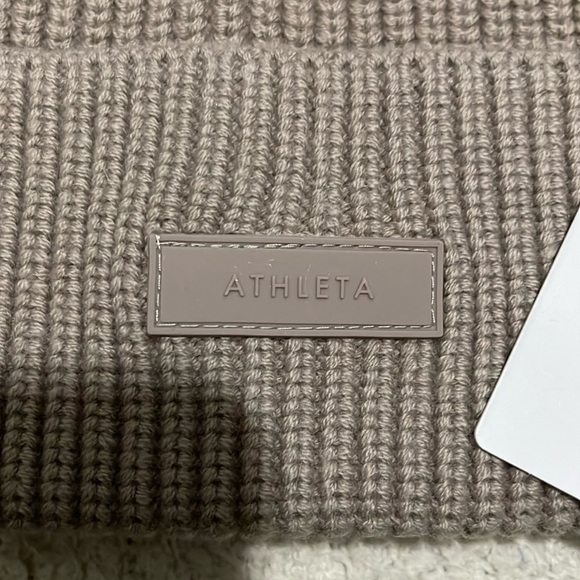 NWT- Athleta - Cozy Hour Beanie - Picture 3 of 7